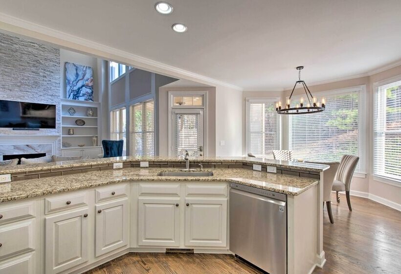 Updated Mableton Home ~ 14 Miles To Downtown Atl!