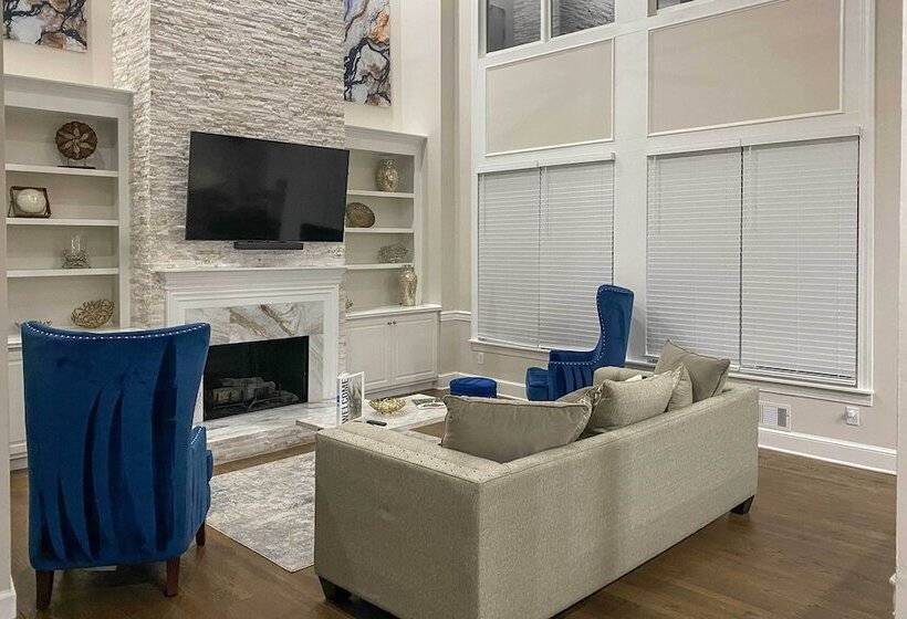 Updated Mableton Home ~ 14 Miles To Downtown Atl!