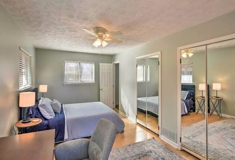 Upscale Lakefront Retreat W/ Dock And 2 Decks!