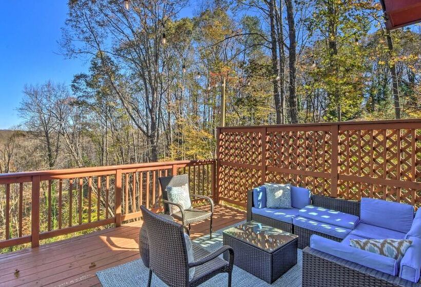 Upscale Lakefront Retreat W/ Dock And 2 Decks!