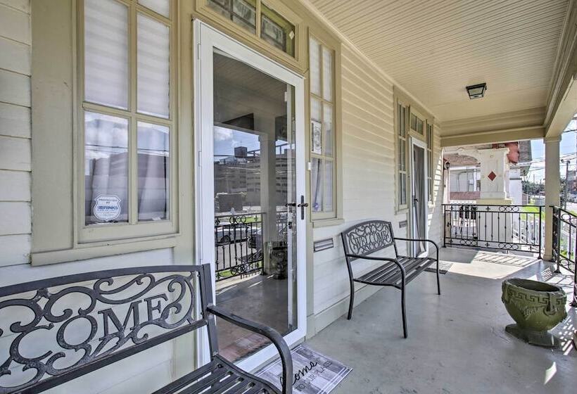 Uptown Nola Abode, 4 Miles To The French Quarter!