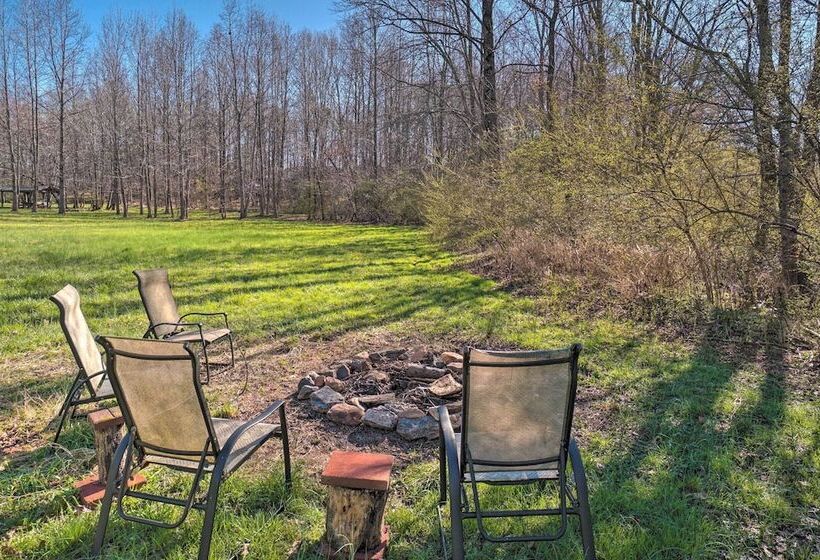 Wine Country Retreat W/ Fire Pit + Sunroom!