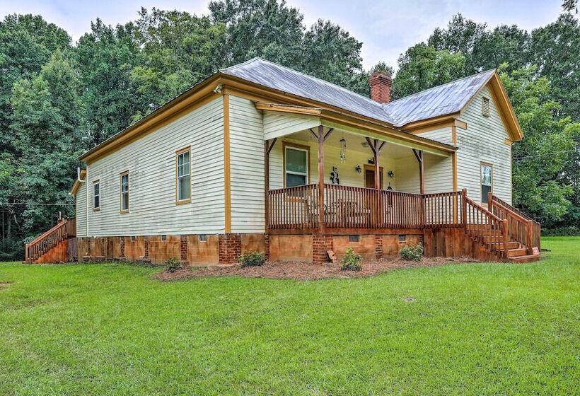 Wooded Georgia Retreat On 6 Acres W/ Fire Pit