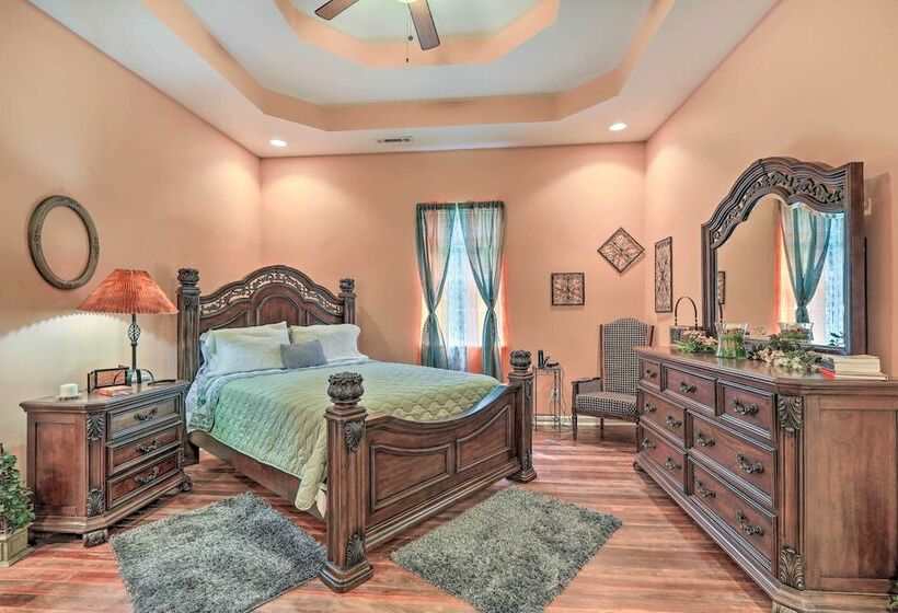 Wooded Georgia Retreat On 6 Acres W/ Fire Pit