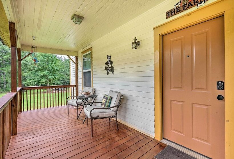 Wooded Georgia Retreat On 6 Acres W/ Fire Pit