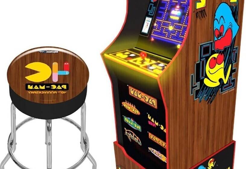 Hostel J E Hotel & Suites