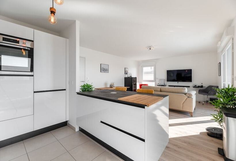 צימר Rouen Seine View Apartment