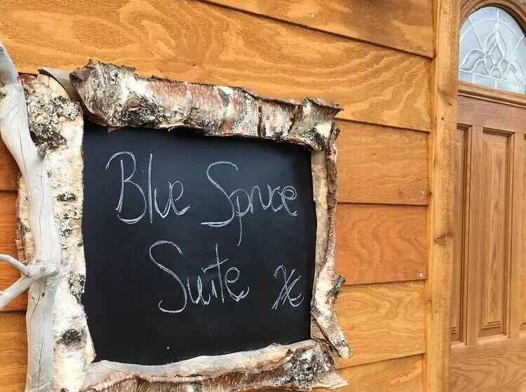 Blue Spruce Apartment