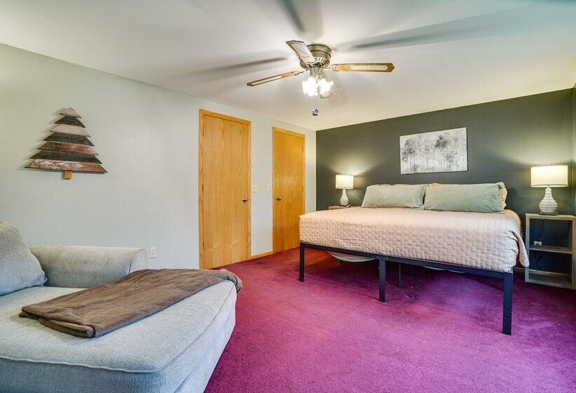 Family Friendly Home In Pepin: Walk To Main St!