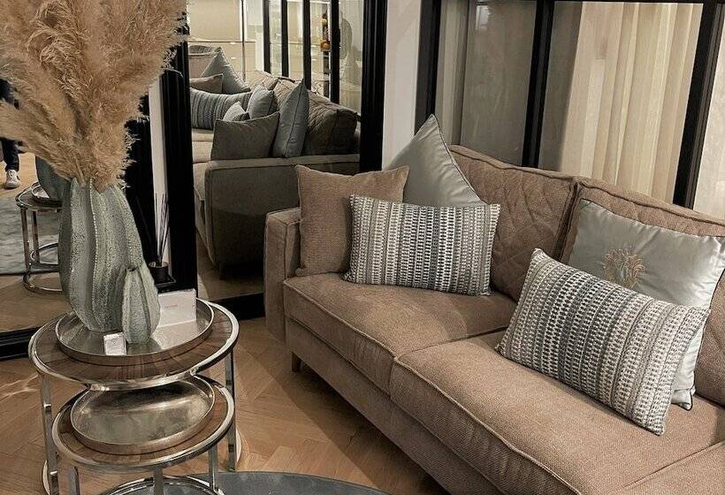 פונדק Elegance Room