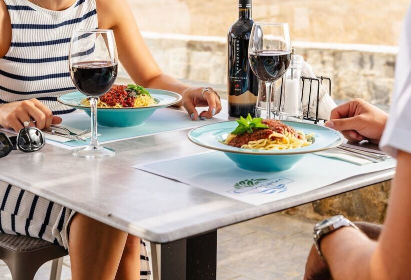 Hotel Evripus Suites