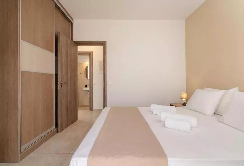 ホテル Evripus Suites