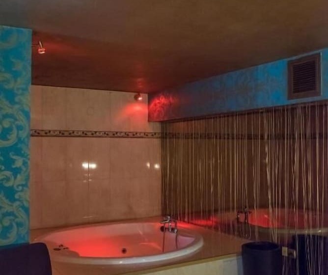 בית מלון כפרי Ruby Rooms Kifisia   Adults Only