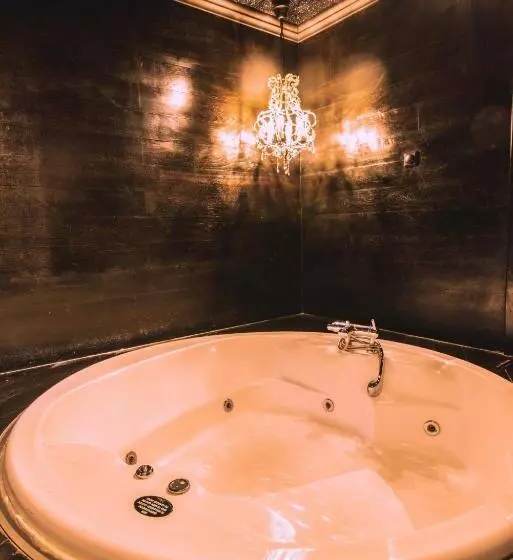 ホテル Ruby Rooms Kifisia   Adults Only