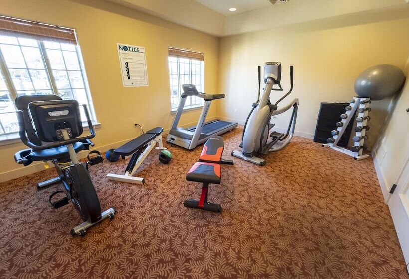 Отель Stone Harbor