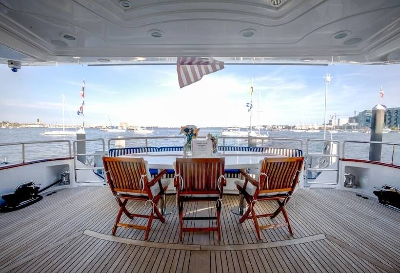 فندق Stonehedge At Sea