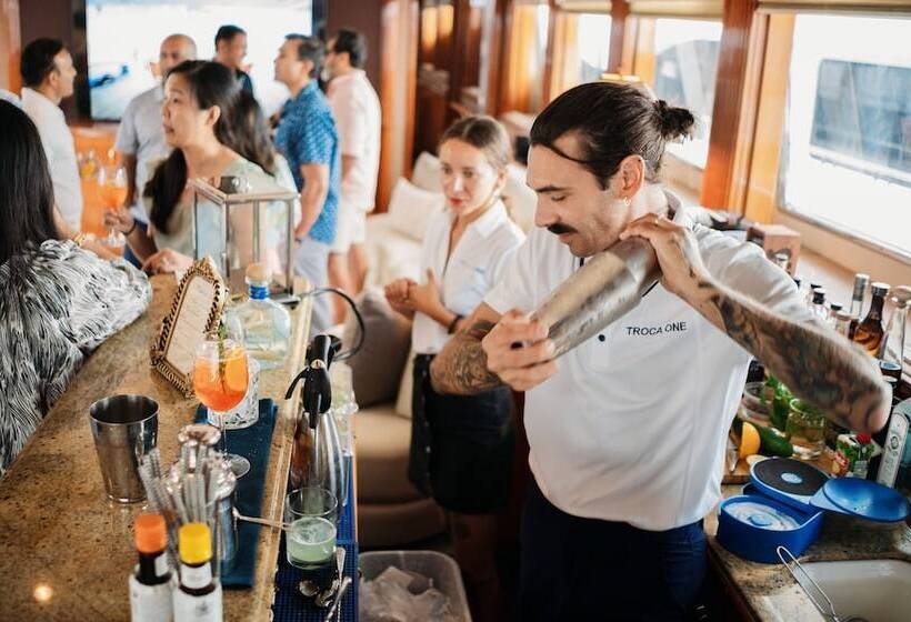 فندق Stonehedge At Sea