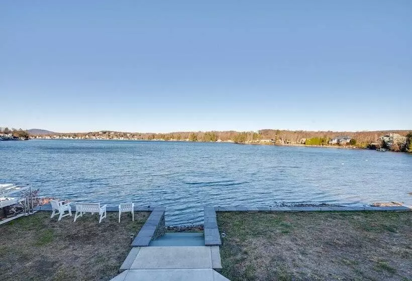 Luxe Pennsylvania Lakefront Vacation Rental!