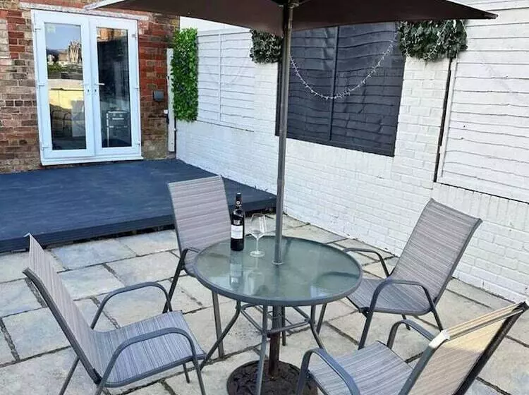 Residenssi Super Comfortable & High Quality