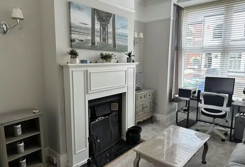 Residenssi Super Comfortable & High Quality