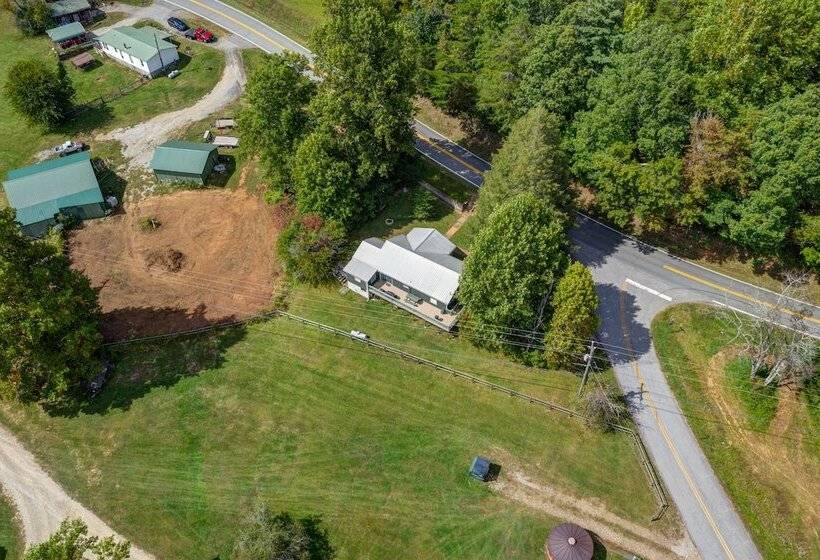 Moonshiner S Cabin Minutes From Two Wheels!