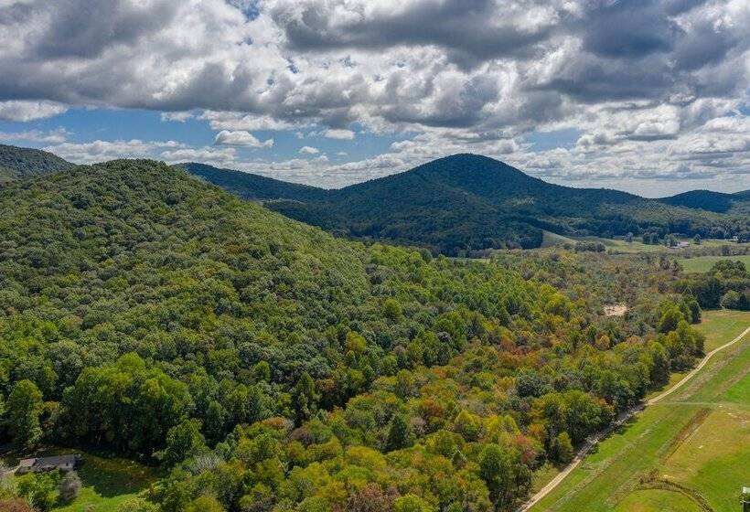 Moonshiner S Cabin Minutes From Two Wheels!