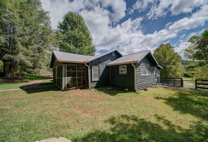 Moonshiner S Cabin Minutes From Two Wheels!