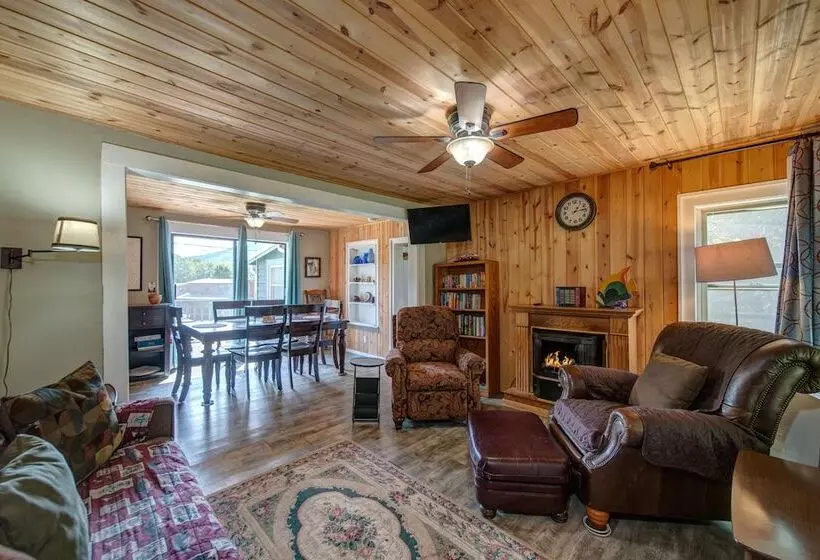 Moonshiner S Cabin Minutes From Two Wheels!