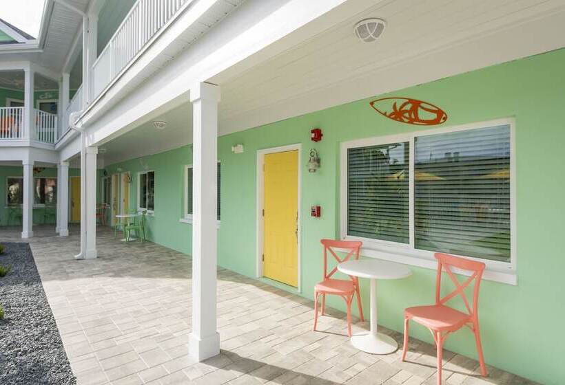 汽车旅馆  The Lofts At St Pete Beach