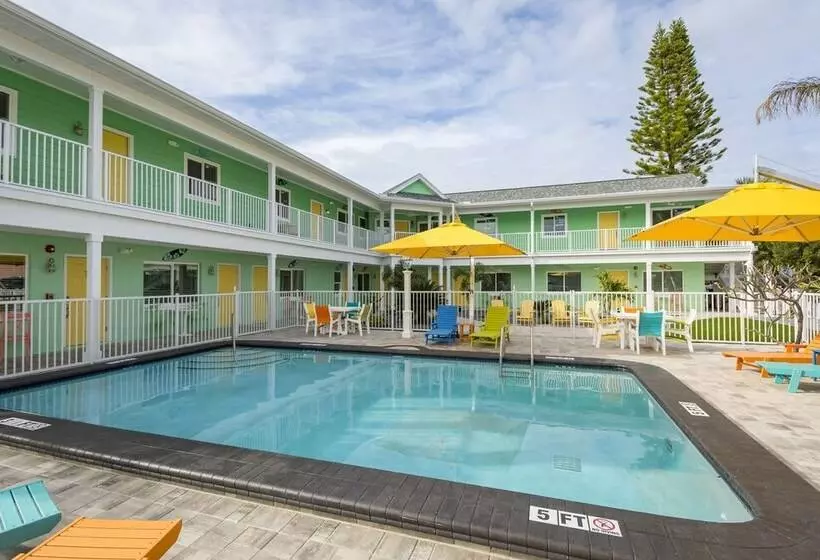 Motelli The Lofts At St Pete Beach
