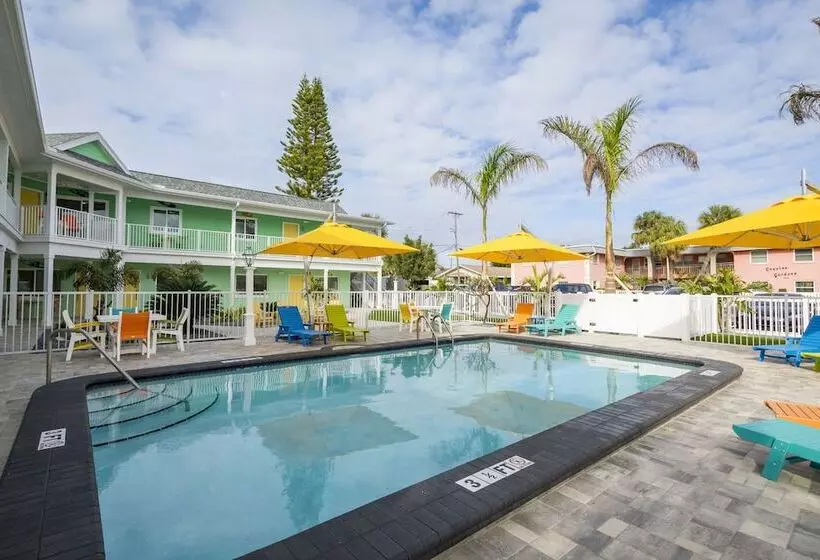 Motelli The Lofts At St Pete Beach