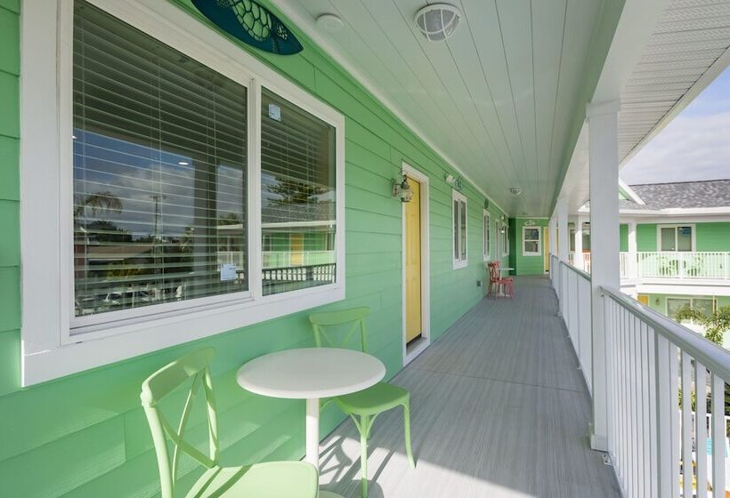 汽车旅馆  The Lofts At St Pete Beach