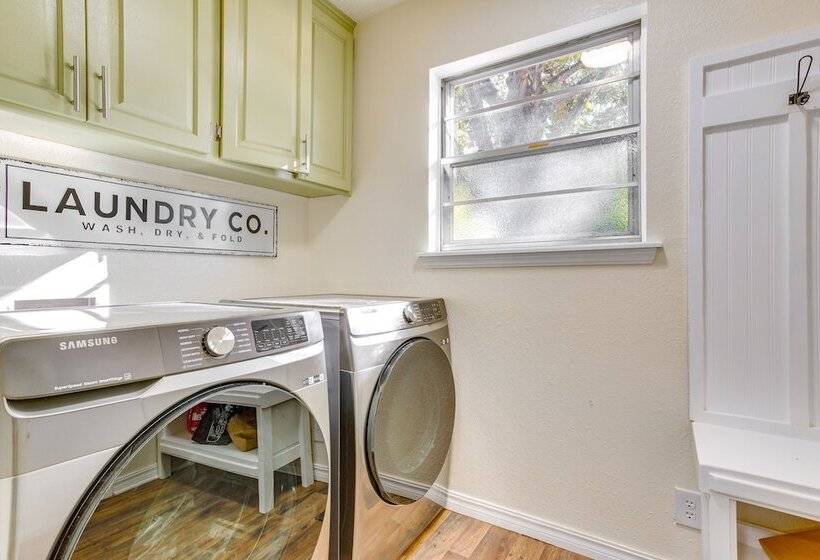 Norman Home W/ Fenced Yard & Grill: 1 Mi To Ou!