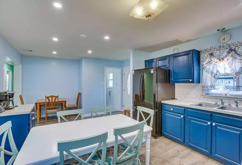 Beach House W/ Private Pool In North Wildwood