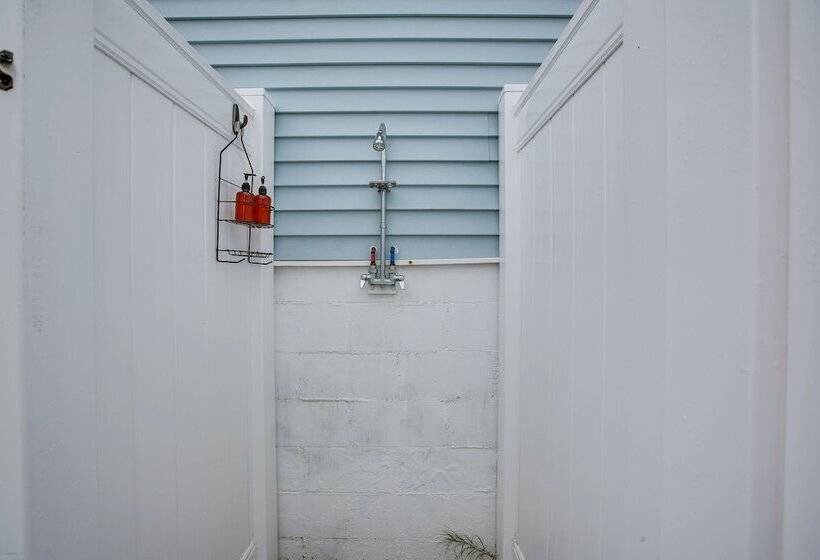 Beach House W/ Private Pool In North Wildwood