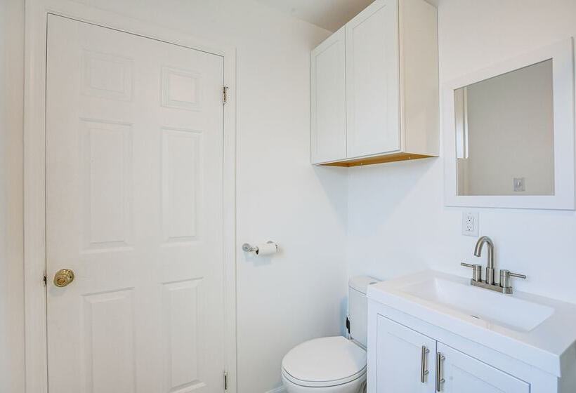 Beach House W/ Private Pool In North Wildwood