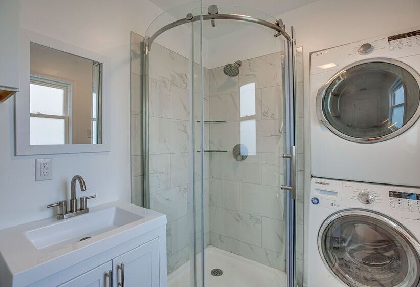 Beach House W/ Private Pool In North Wildwood