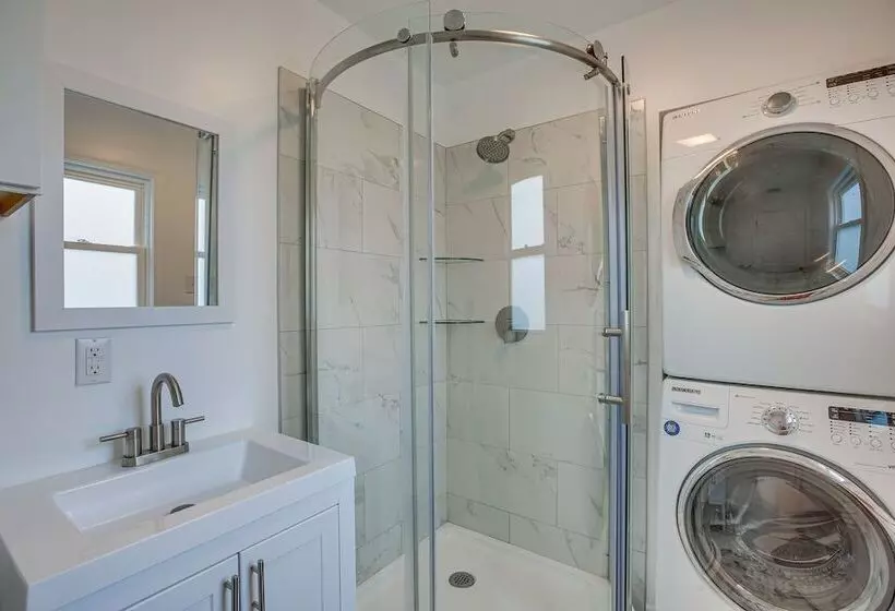 Beach House W/ Private Pool In North Wildwood