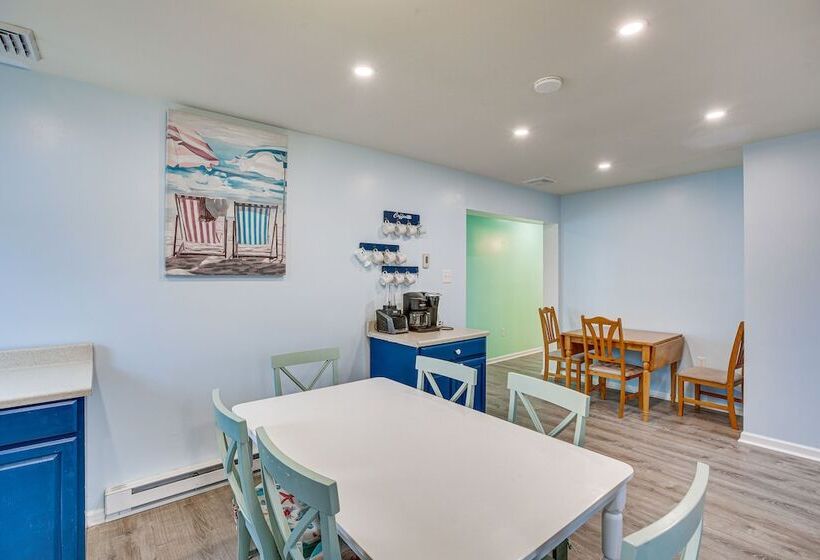 Beach House W/ Private Pool In North Wildwood