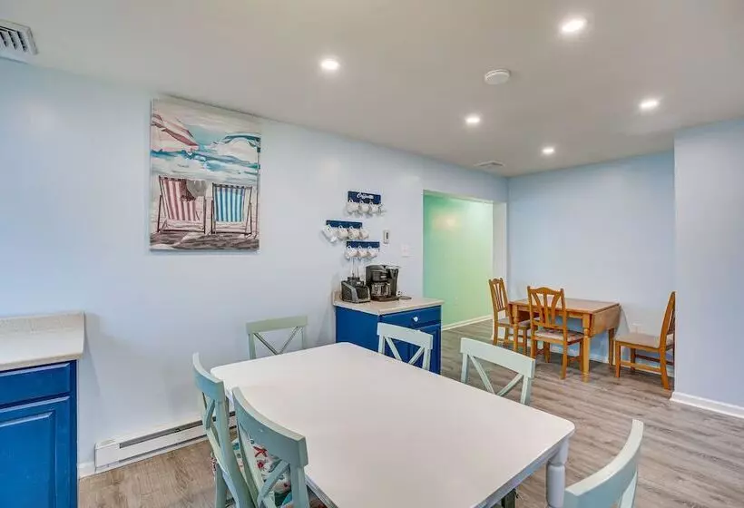 Beach House W/ Private Pool In North Wildwood