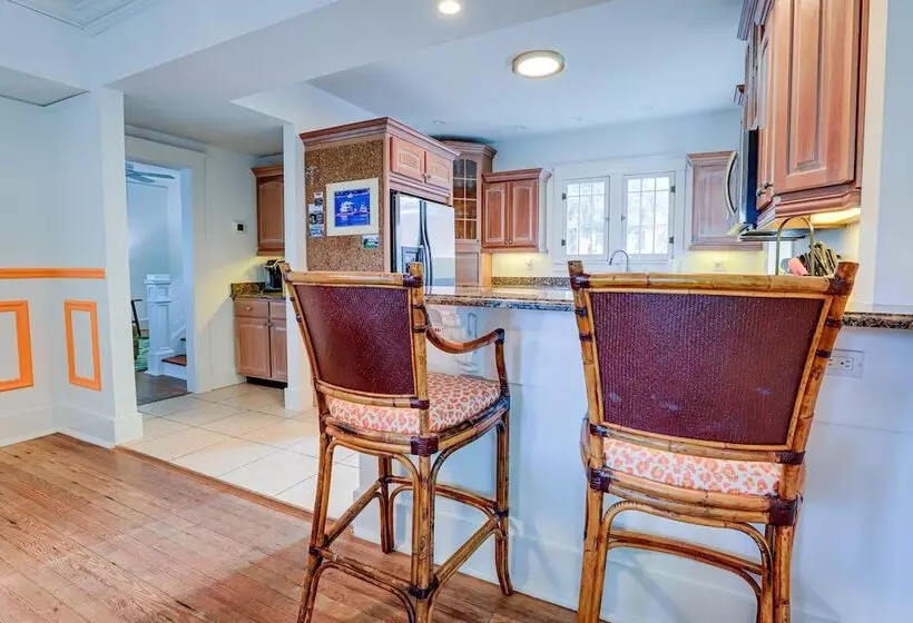 Palm City Home W/ Pool & Florida Room   Near Golf