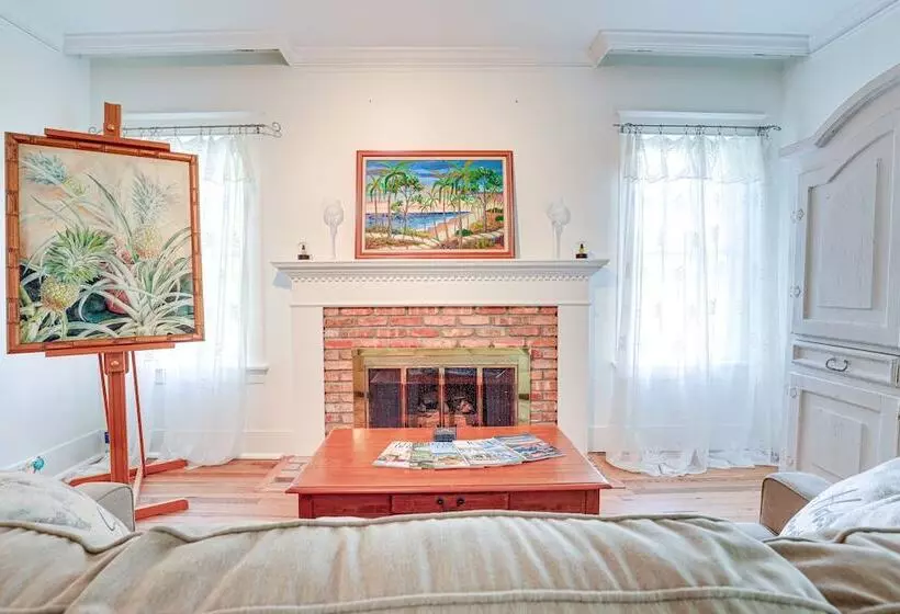 Palm City Home W/ Pool & Florida Room   Near Golf