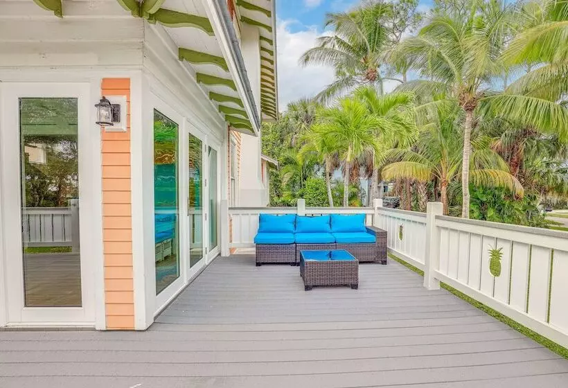 Palm City Home W/ Pool & Florida Room   Near Golf