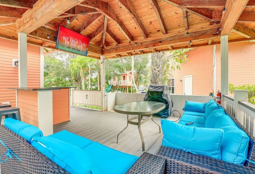 Palm City Home W/ Pool & Florida Room   Near Golf