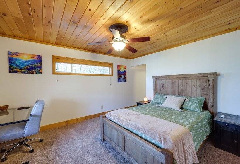 Pet Friendly Cabin W/ Fire Pit In Spruce Pine!