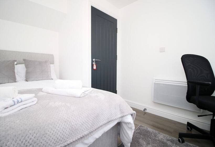 Pensionat Cardiff Private Double Rooms With Shared Bathroom Wi Fi And Free On Street Parking