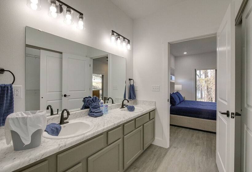 Pet Friendly Cotter Retreat W/ Deck & Gas Grill!