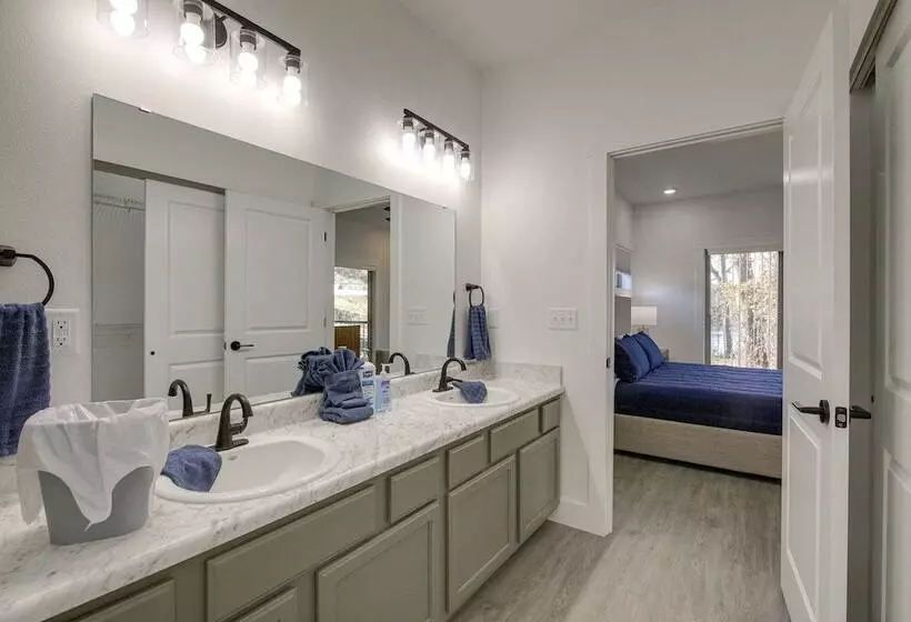 Pet Friendly Cotter Retreat W/ Deck & Gas Grill!