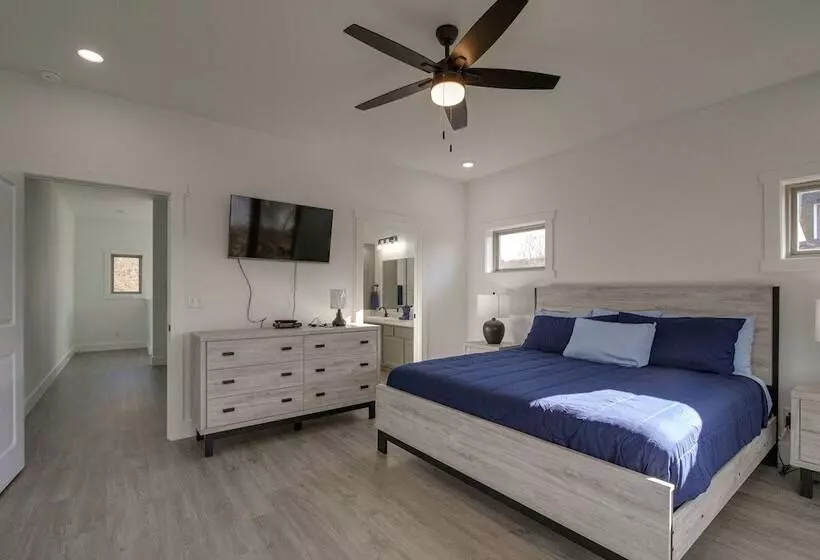 Pet Friendly Cotter Retreat W/ Deck & Gas Grill!