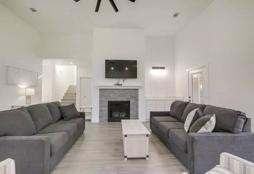 Pet Friendly Cotter Retreat W/ Deck & Gas Grill!